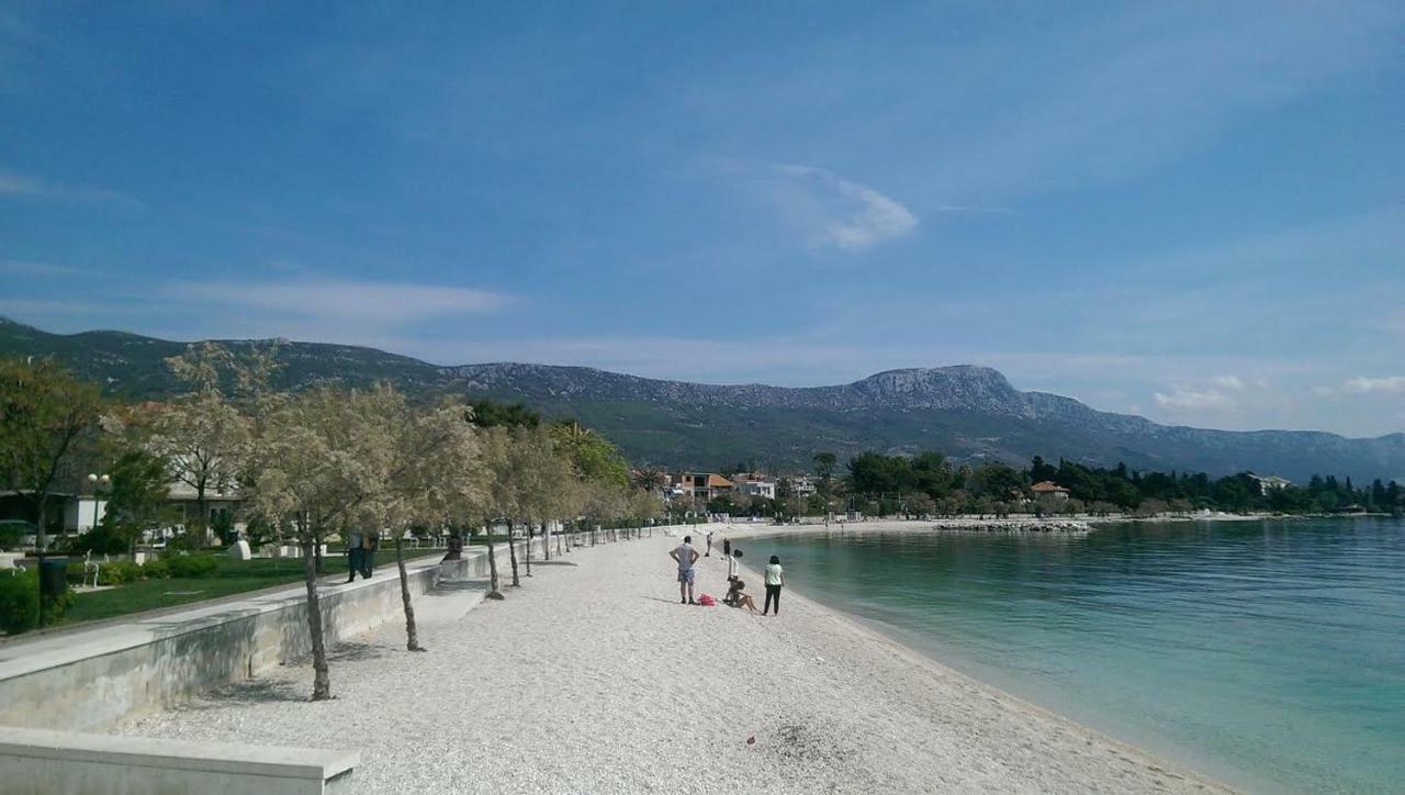 Apartmani Ledenko Kastela Exterior photo